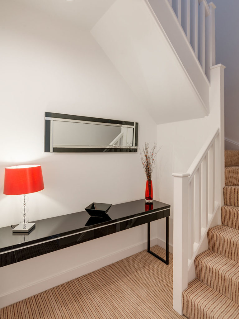 Strathmore House Plymouth - 4 Bed Apartment Hall