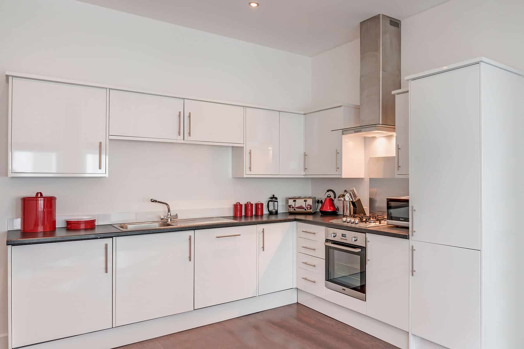 Serviced Apartments Plymouth 4 Bed Apartment Kitchen Strathmore